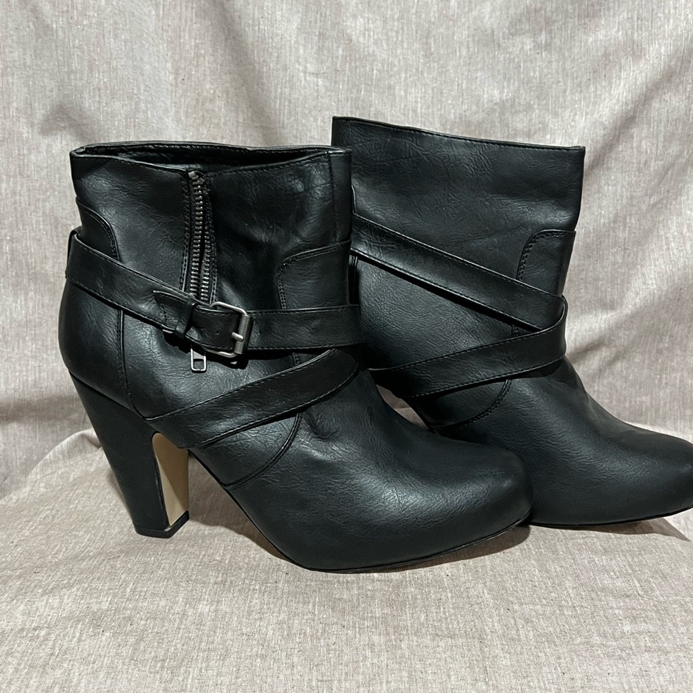 Madden Girl Women's Sharpen Boot